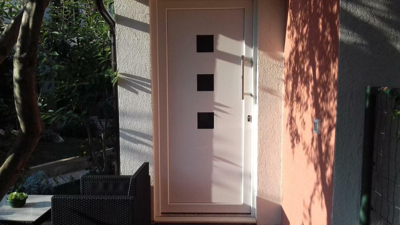 Appartamento Tili Pola Esterno foto